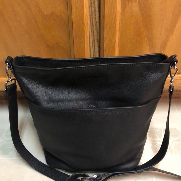 Tommy Bahama leather bucket bag - Picture 4 of 8